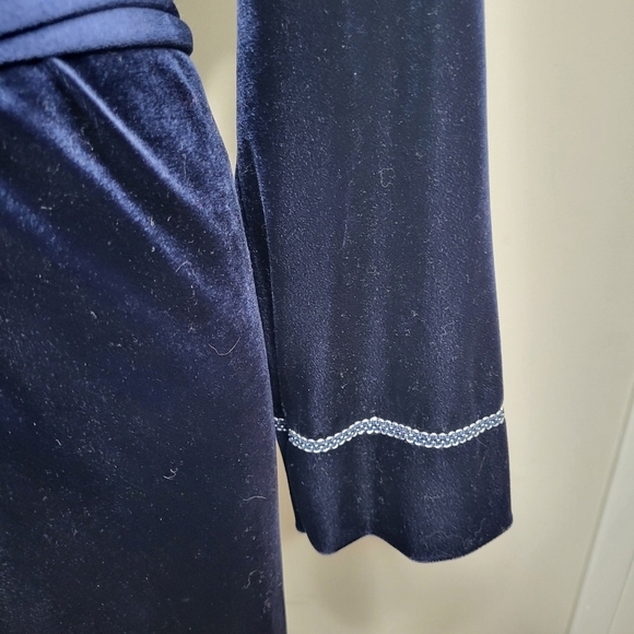 Vintage Amanda Stewart Intimates Deep Blue Embroidered Robe Medium - Picture 3 of 7